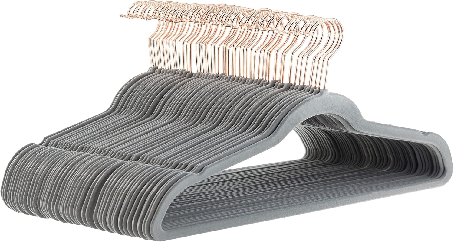 Amazon Basics Perchas de Terciopelo Antideslizantes (50 uds)